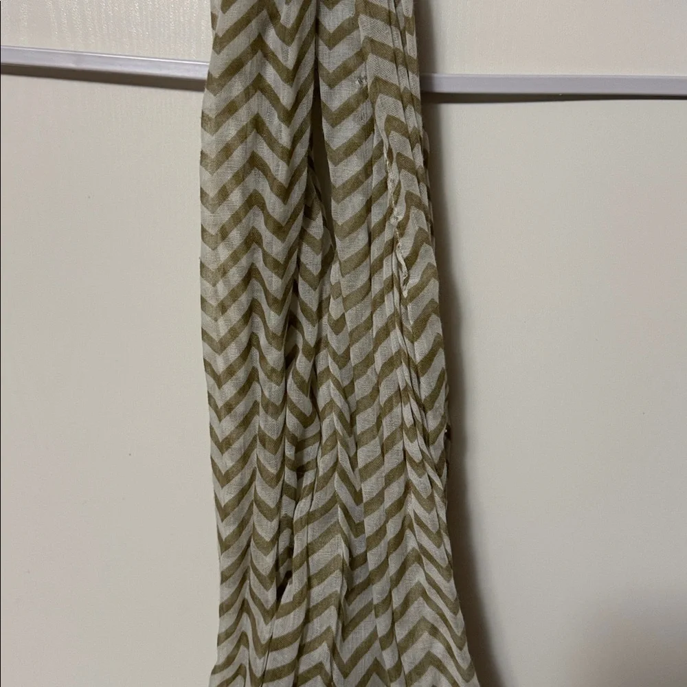 Chevron Patterned Tan and White Infinity Scarf